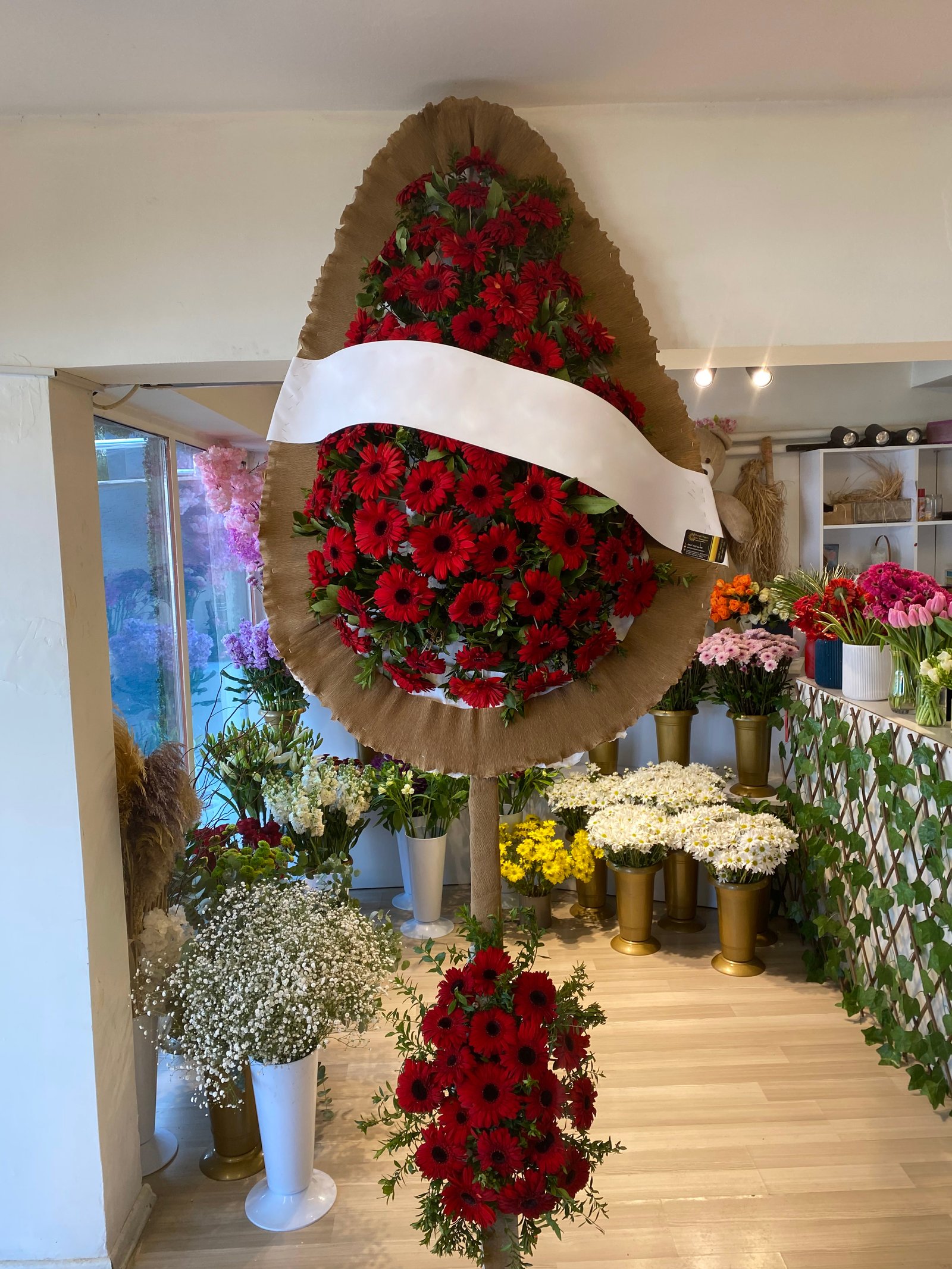 DÜĞÜN, CENAZE VE AÇILIŞ ÇELENKLERİ